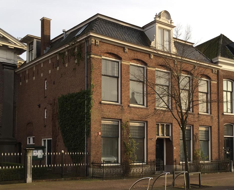 Bed And Breakfast De Oude Pastorie Sneek Exterior foto